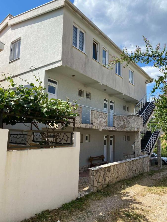 Apartments Vila Kurtagic Dobra Voda Ngoại thất bức ảnh