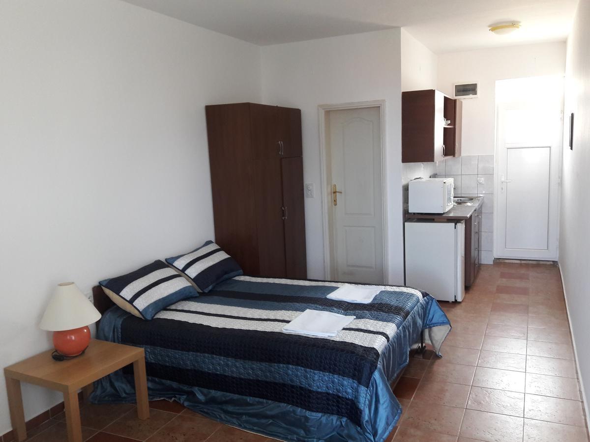 Apartments Vila Kurtagic Dobra Voda Ngoại thất bức ảnh
